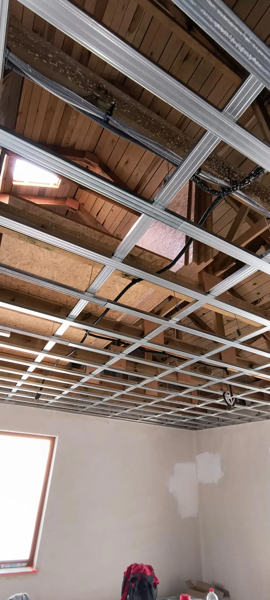 Sufit-podwieszany-Boruja-Koscielna-APM_Marcin_Wos