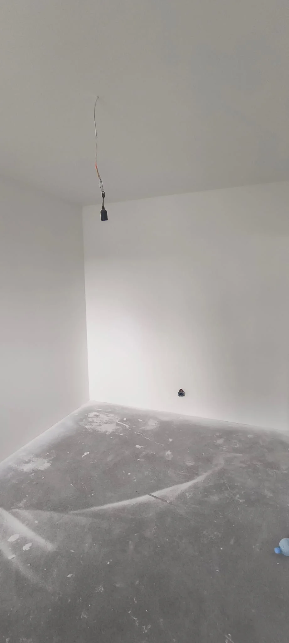 Szpachlowanie i malowanie agregatem Przytoczna-APM_Marcin_Wos