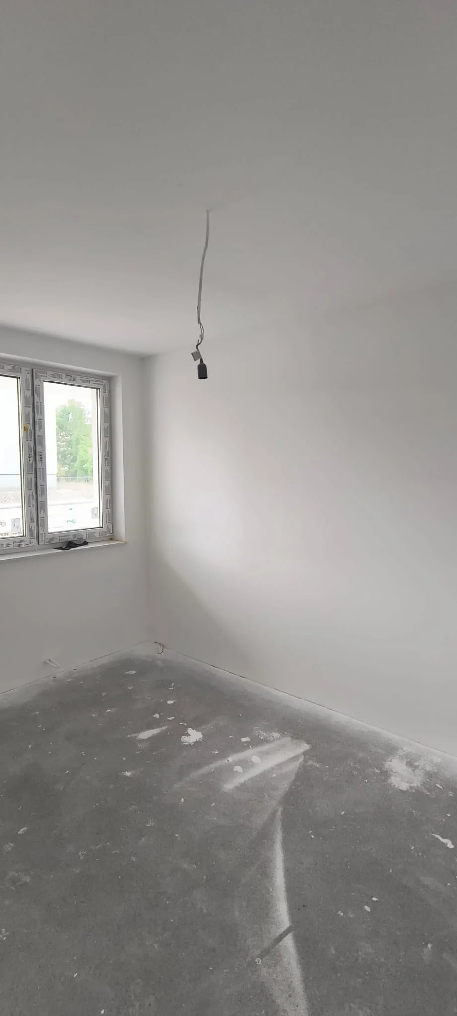 Szpachlowanie i malowanie agregatem Przytoczna-APM_Marcin_Wos