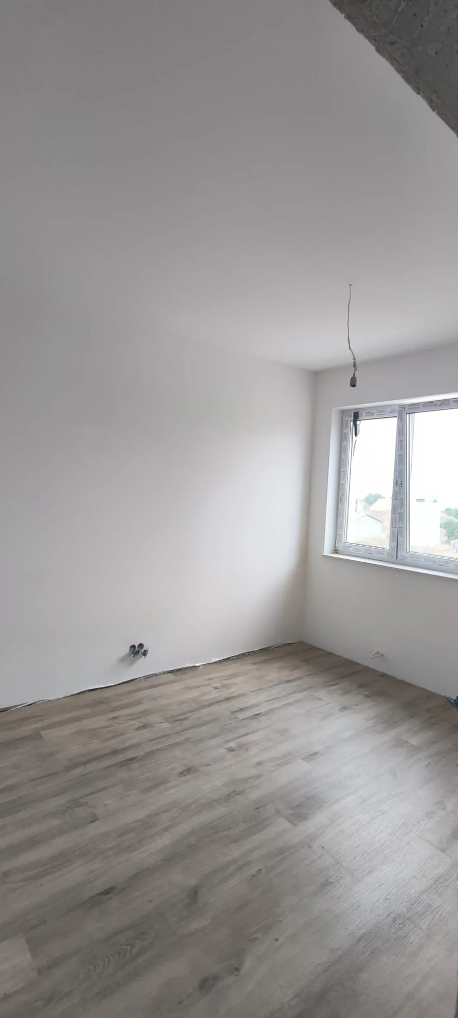 Szpachlowanie i malowanie agregatem Przytoczna-APM_Marcin_Wos