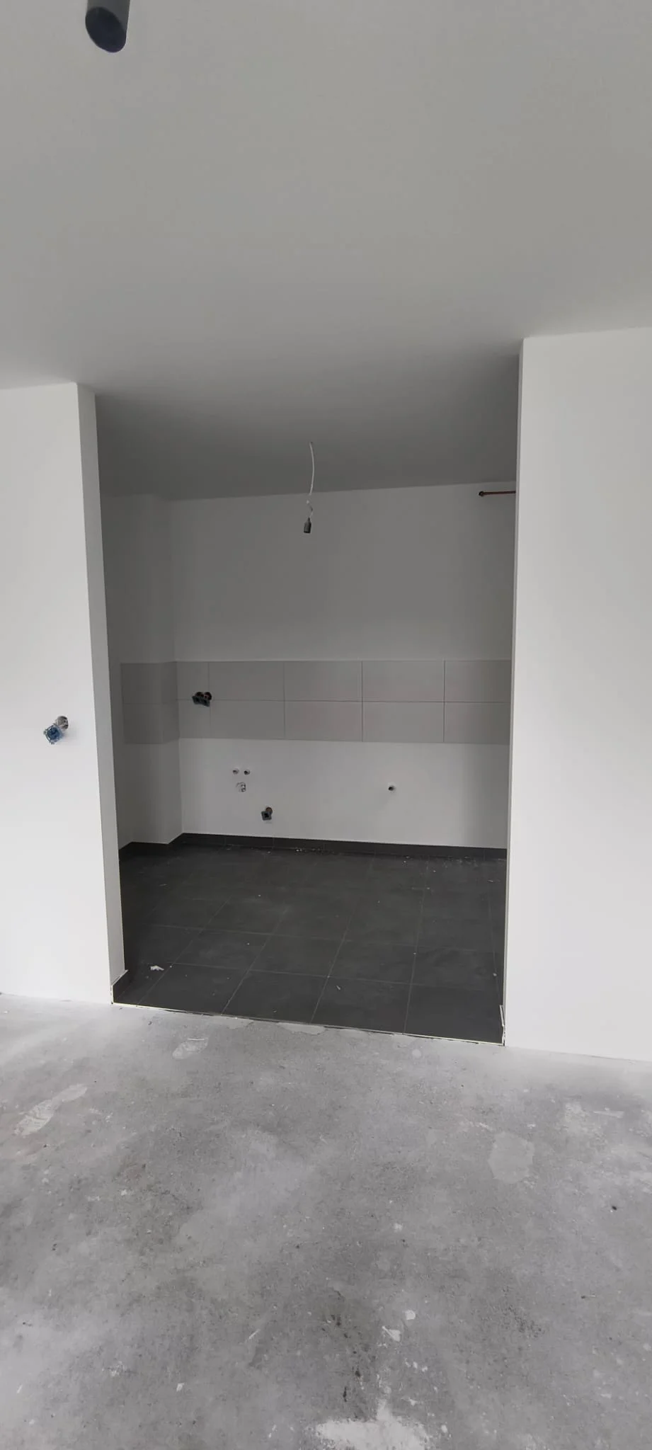 Szpachlowanie i malowanie agregatem Przytoczna-APM_Marcin_Wos