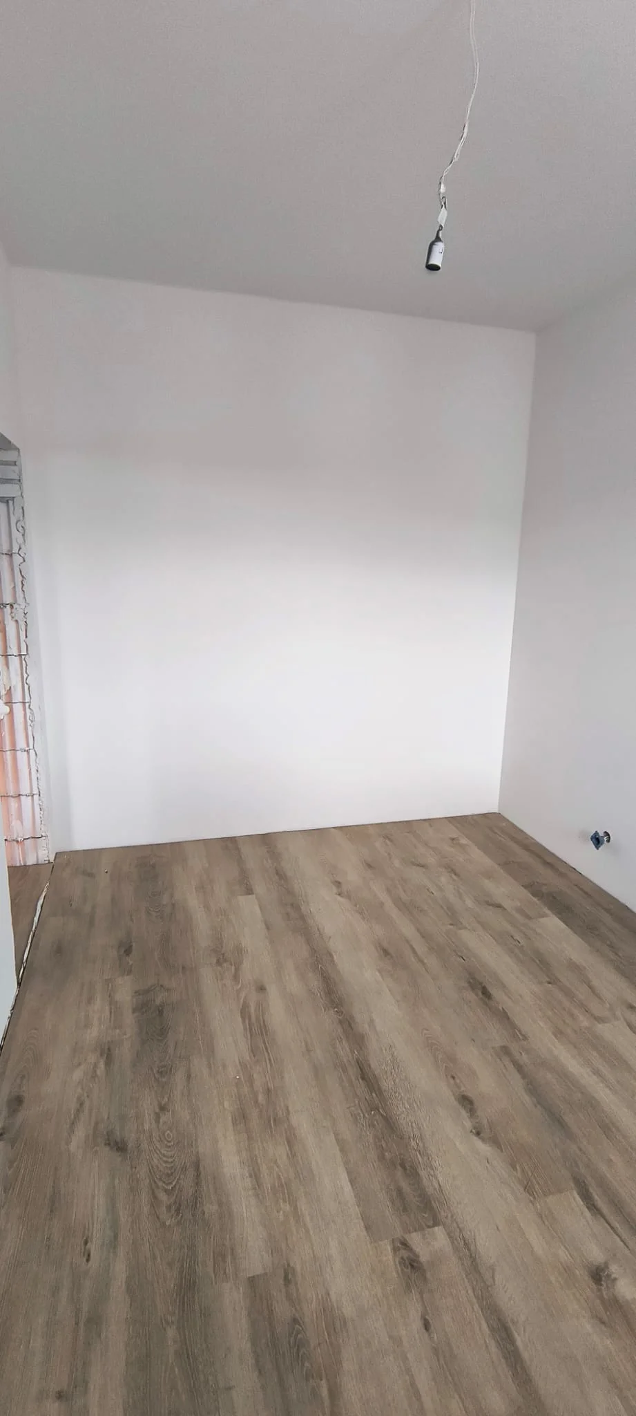 Szpachlowanie i malowanie agregatem Przytoczna-APM_Marcin_Wos